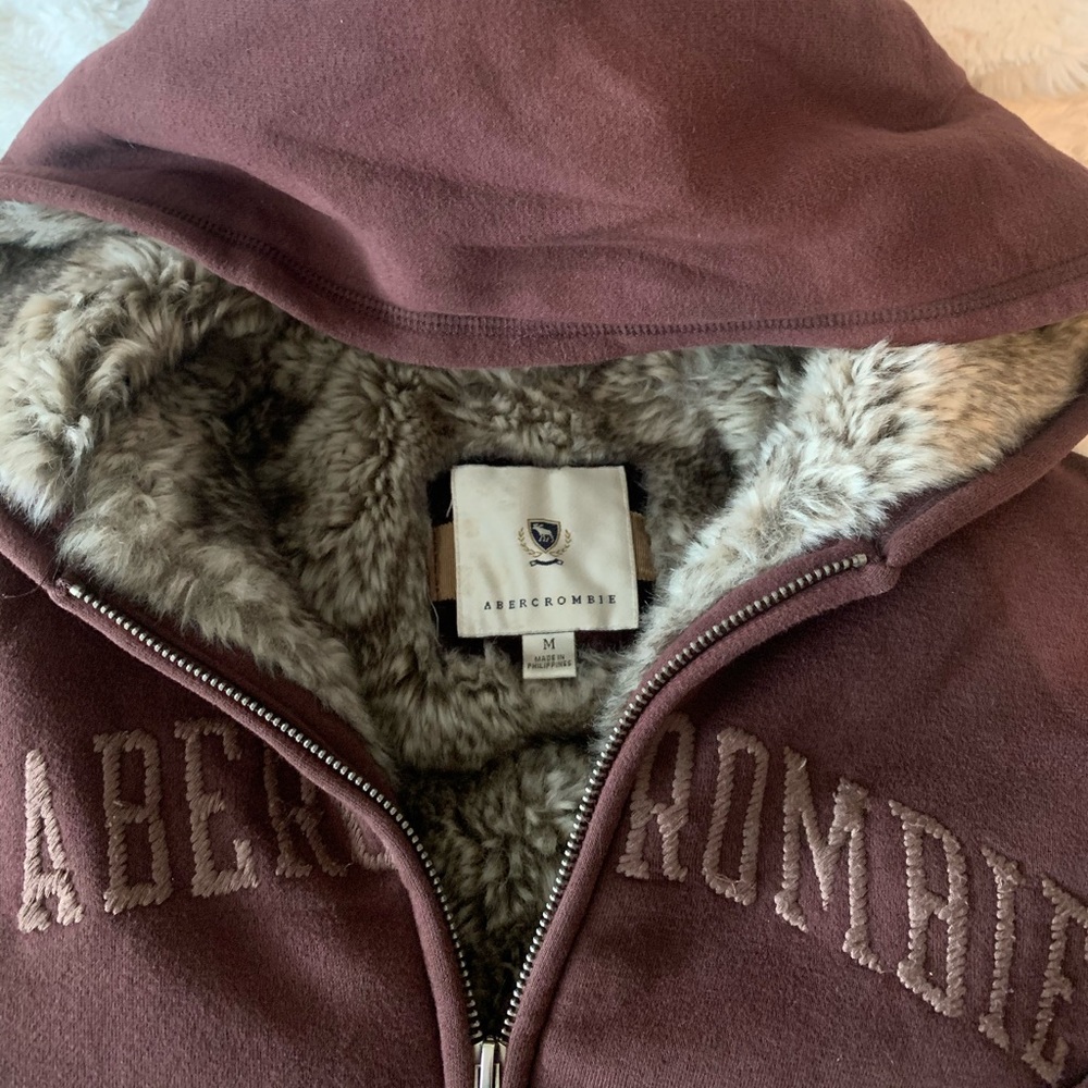 Abercrombie & Fitch Fur lined hoodie sweater